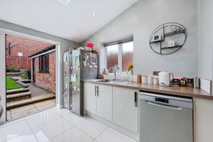 Photo 46- click for photo gallery